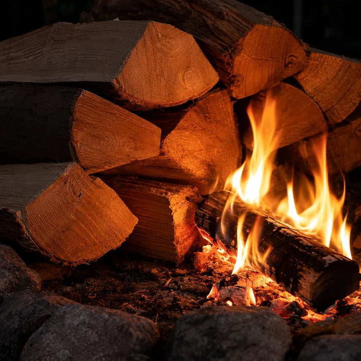 2 RM Buchenbrennholz 25 cm – Trocken & Ofenfertig | Hoher Heizwert